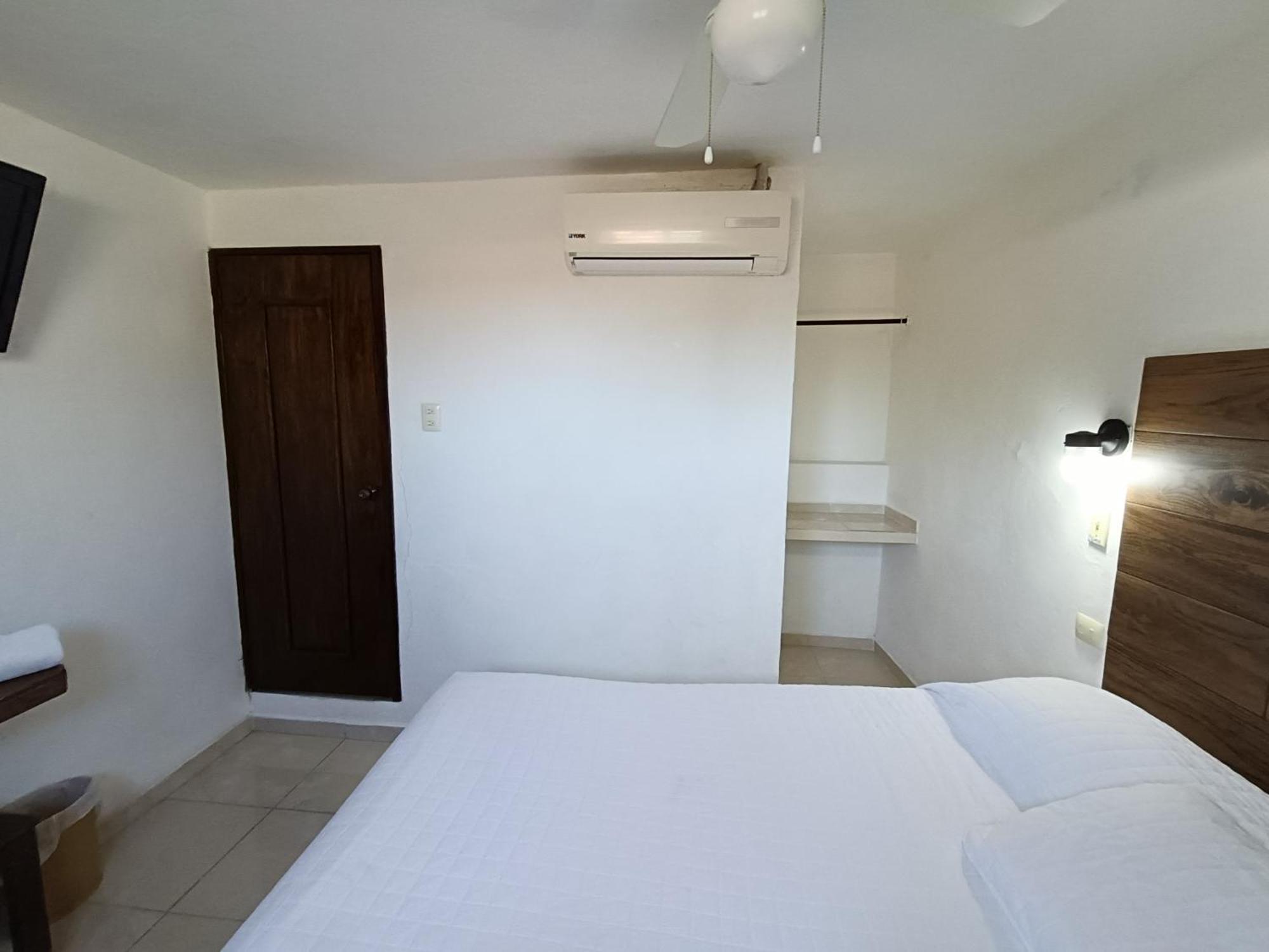 Hotel Rath Campeche Exterior photo